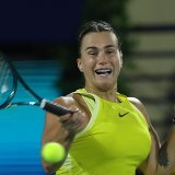 Aryna Sabalenka en grande souffrance. KEYSTONE/EPA/ALI HAIDER